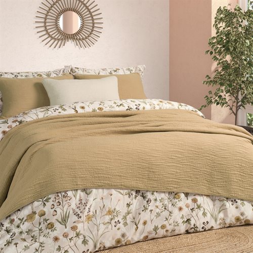 Jazzy solid tan quilt