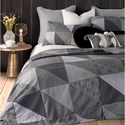 Matis charcoal grey quilt